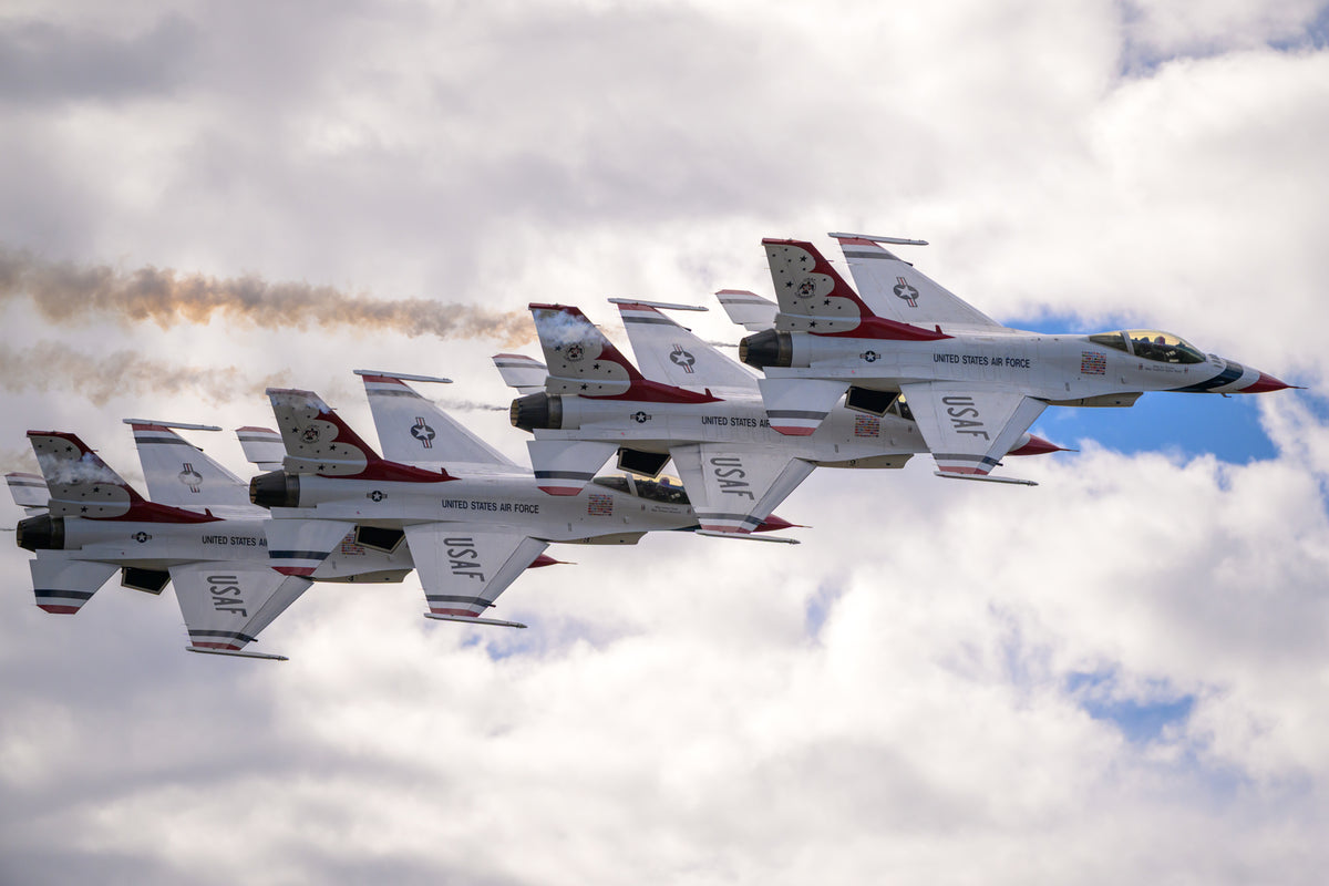F16 Thunderbirds Photo 8 under acrylic glass with black frame