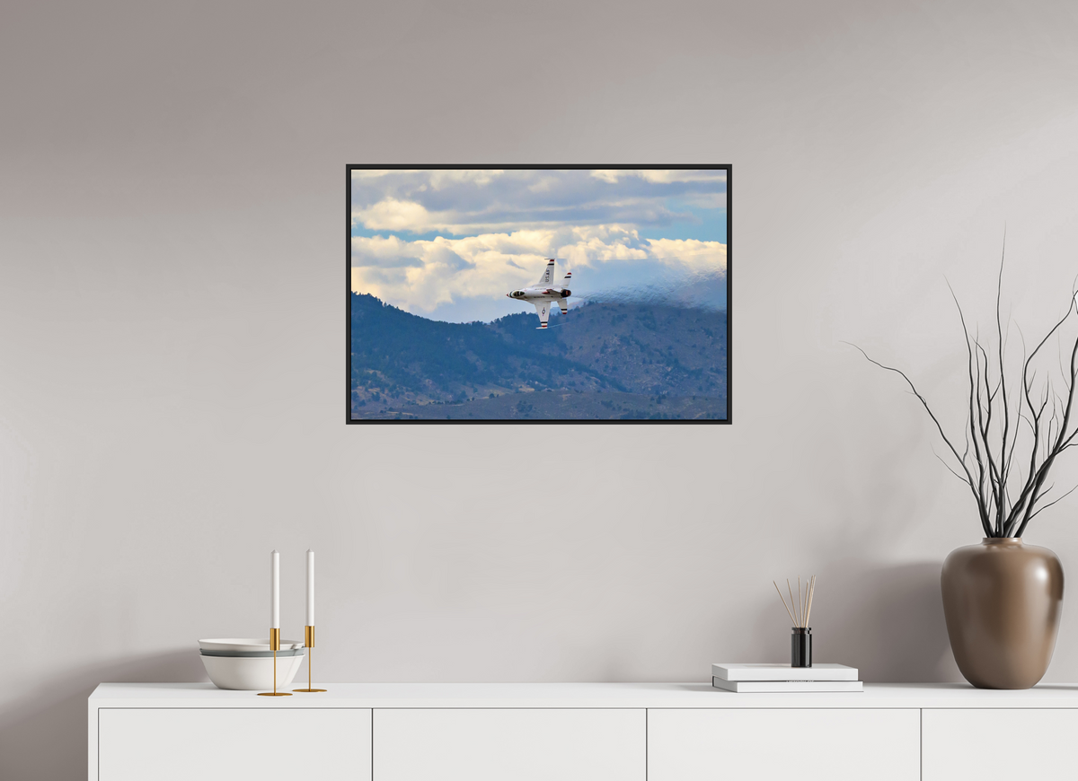 30 x 20″, Acrylic Glass Black matt .24" frame F16 Thunderbirds Photo 4 under acrylic glass with black frame