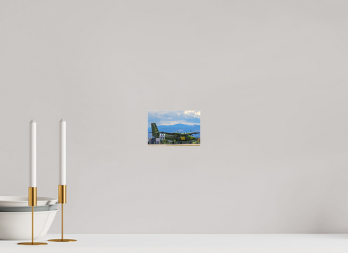 6 x 4″, Matte Acrylic Glass without frame 98 FTS "Stand In The Door" De Havilland Canada UV-18 Twin Otter under acrylic glass