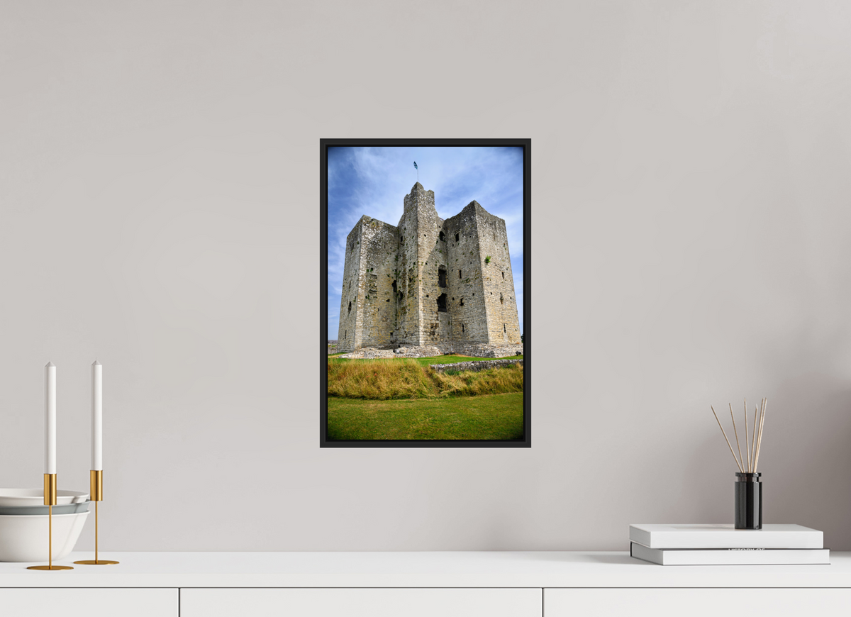 10 x 15″, Acrylic Glass Black matt .24" frame Trim Castle under acrylic glass with black frame